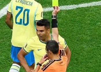 Casemiro e Danilo vão jogar? Entenda a regra dos cartões amarelos na Copa do Mundo