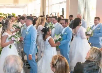 Balneário Camboriú celebra 62 anos com casamento coletivo que une 62 casais