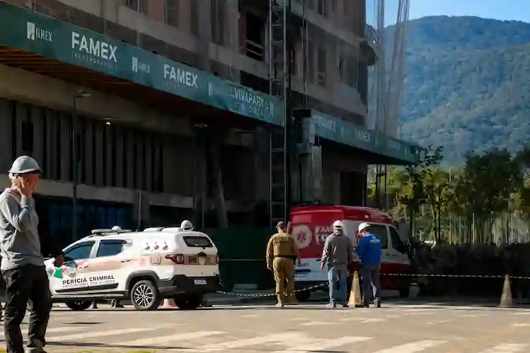 Trabalhador morre após cair do 9º andar de prédio em construção em Porto Belo