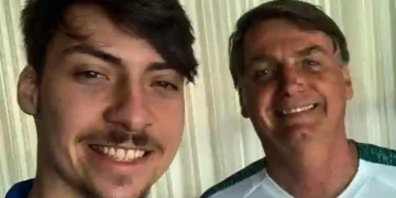 Jair Renan Bolsonaro confirma pré-candidatura a deputado federal por Santa Catarina e mira eleições de 2026