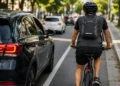 Motorista que não respeita ciclista pode levar multa de R$ 293 e 7 pontos na CNH