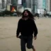 Homem é preso após agredir youtuber na Praia Central de Balneário Camboriú