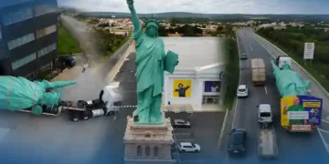 Estátua da Liberdade da Havan deixa Camboriú e percorre 1,4 mil km até nova loja em Goiás
