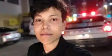 VÍDEO: Motorista de 22 anos é parado pela PM após denúncia de que “uma criança” dirigia caminhão em SC
