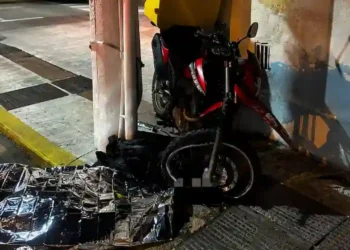 Tragédia na madrugada: motociclista de 25 anos morre após acidente em Camboriú