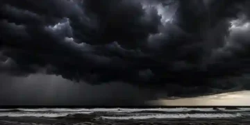 Defesa Civil alerta para temporais severos e chuva acima de 200 mm em SC
