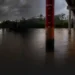 Rio Itajaí-Açu sobe até 20 centímetros por hora e preocupa o Alto Vale do Itajaí