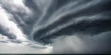 INMET monitora possível ciclone bomba e coloca Santa Catarina em alerta de perigo