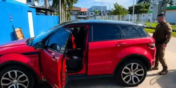 Motorista é preso após atirar contra a própria coxa durante discussão em Balneário Camboriú