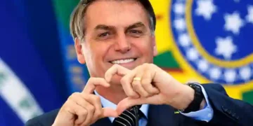 TSE libera imagem de Bolsonaro em santinhos de campanha