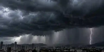 Temporais voltam a SC nesta semana, com risco de granizo e ventos de até 70 km/h
