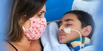 Menino de Balneário Camboriú vai ao México em busca de tratamento após síndrome rara