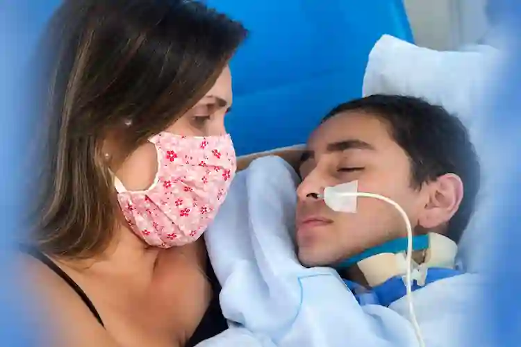 Menino de Balneário Camboriú vai ao México em busca de tratamento após síndrome rara