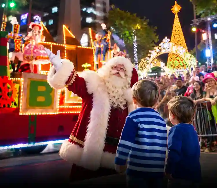  Natal em Balneário Camboriú, decoração de Natal 2026, Minha Noite de Natal, turismo em Balneário Camboriú, programação natalina em Santa Catarina.