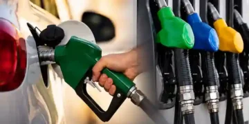 Às vésperas do 2º turno, governo Lula zera impostos da gasolina por 30 dias