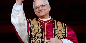 Papa Leão XIV passa por cirurgia para retirada de nódulo pulmonar; procedimento é concluído com sucesso