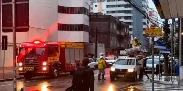 Trabalhador morre após andaime despencar em obra de Balneário Camboriú