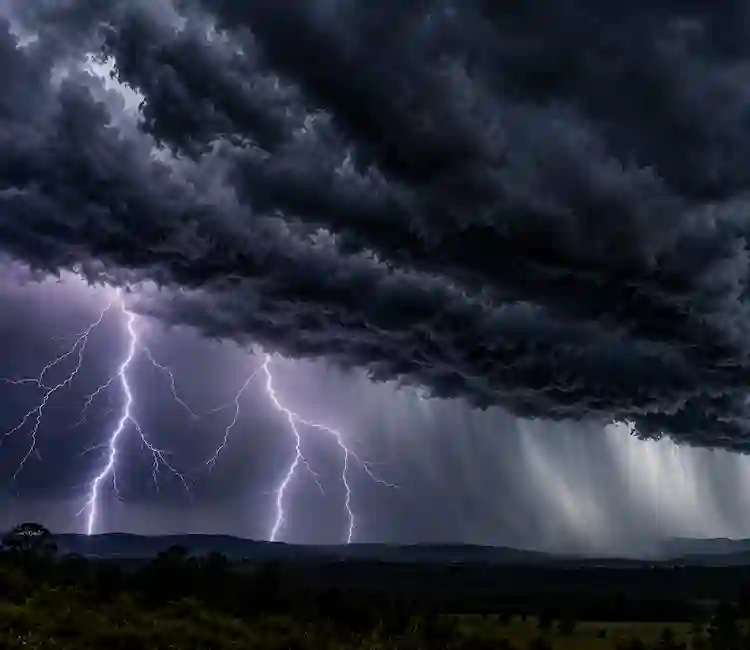 frente fria em SC, temporais em Santa Catarina, chuva com granizo, Defesa Civil SC, previsão do tempo no Litoral Norte.