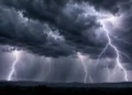 Santa Catarina tem alerta para temporais e chuva intensa
