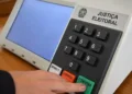 Eleições 2026: Justiça Eleitoral substitui 467 urnas nas primeiras horas