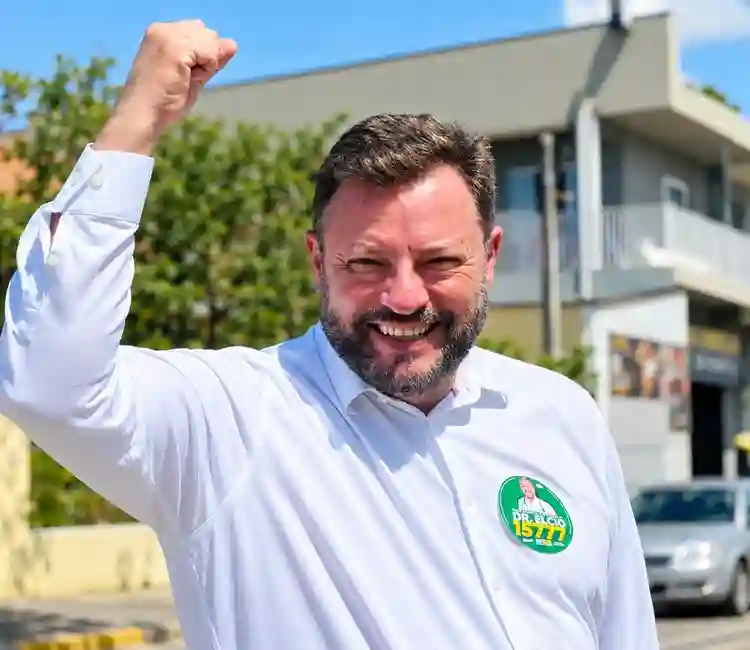 Elcio Kuhnen, ex-prefeito de Camboriú e candidato a deputado estadual pelo MDB em Santa Catarina.