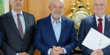 Lula avalia retirar do presidente poder de indicar ministros do STF