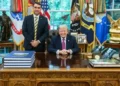 Governo Trump confirma emissão de vistos para Flávio Bolsonaro e familiares